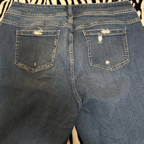TORRID vintage stretch sz 16XTall mid rise flare jeans. - Picture 5 of 6